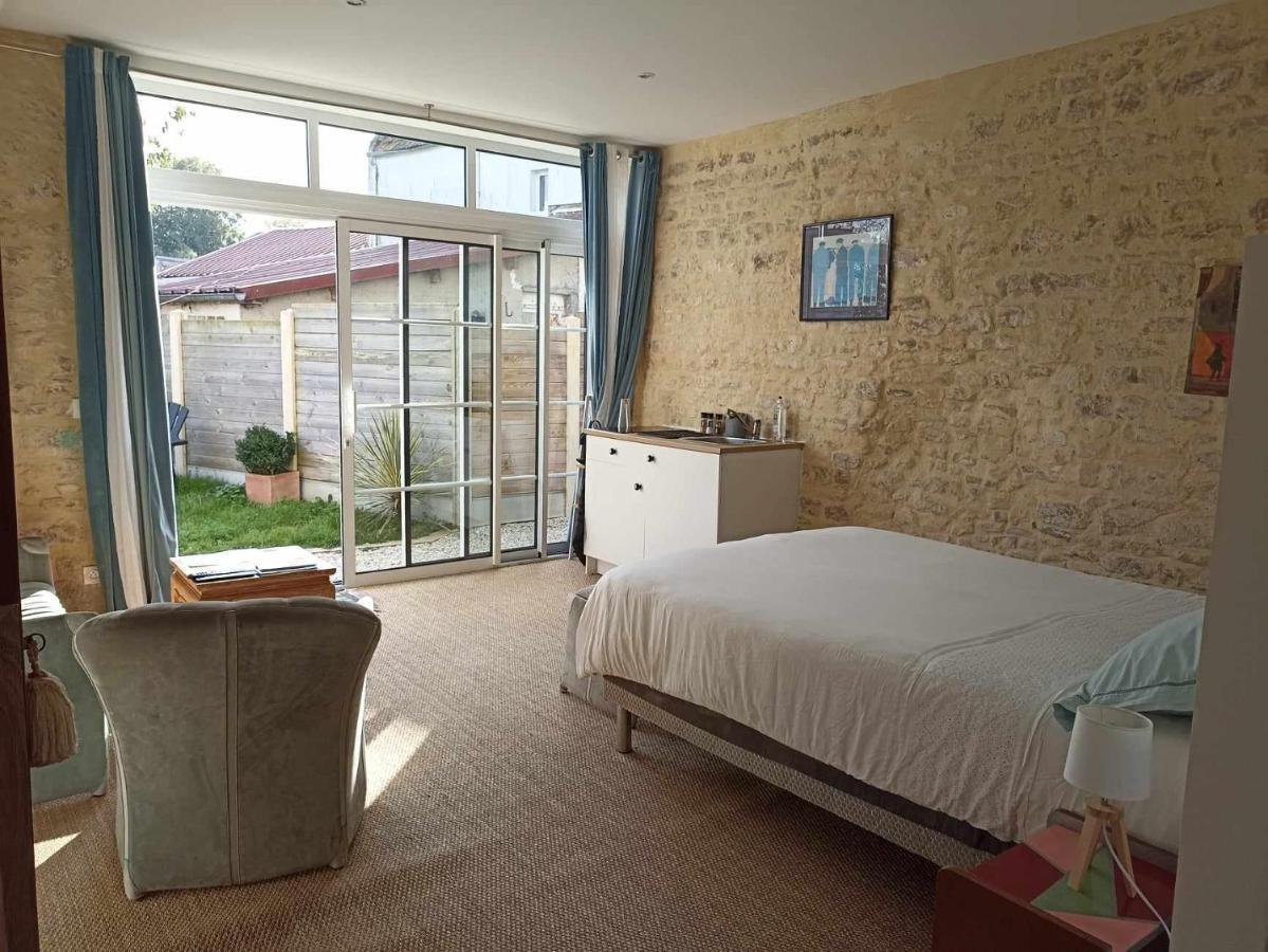 Studio Vargas Avec Jardin - Omaha Beach Colleville-sur-Mer Exterior photo
