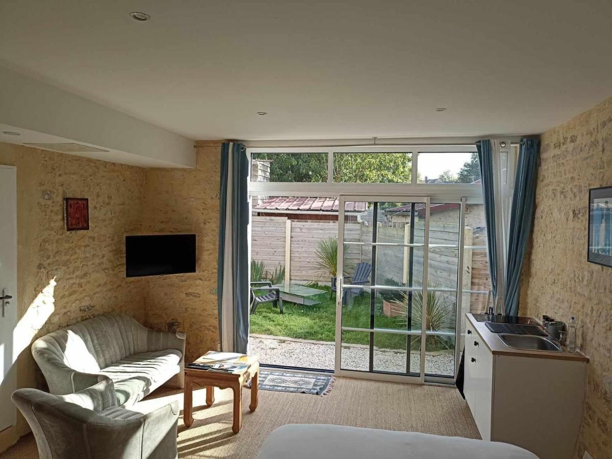 Studio Vargas Avec Jardin - Omaha Beach Colleville-sur-Mer Exterior photo